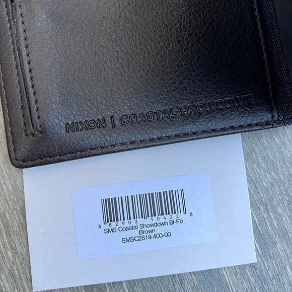Nixon Coastal Showdown Bi-Fold Zip Wallet, brown - Picture 6 of 6